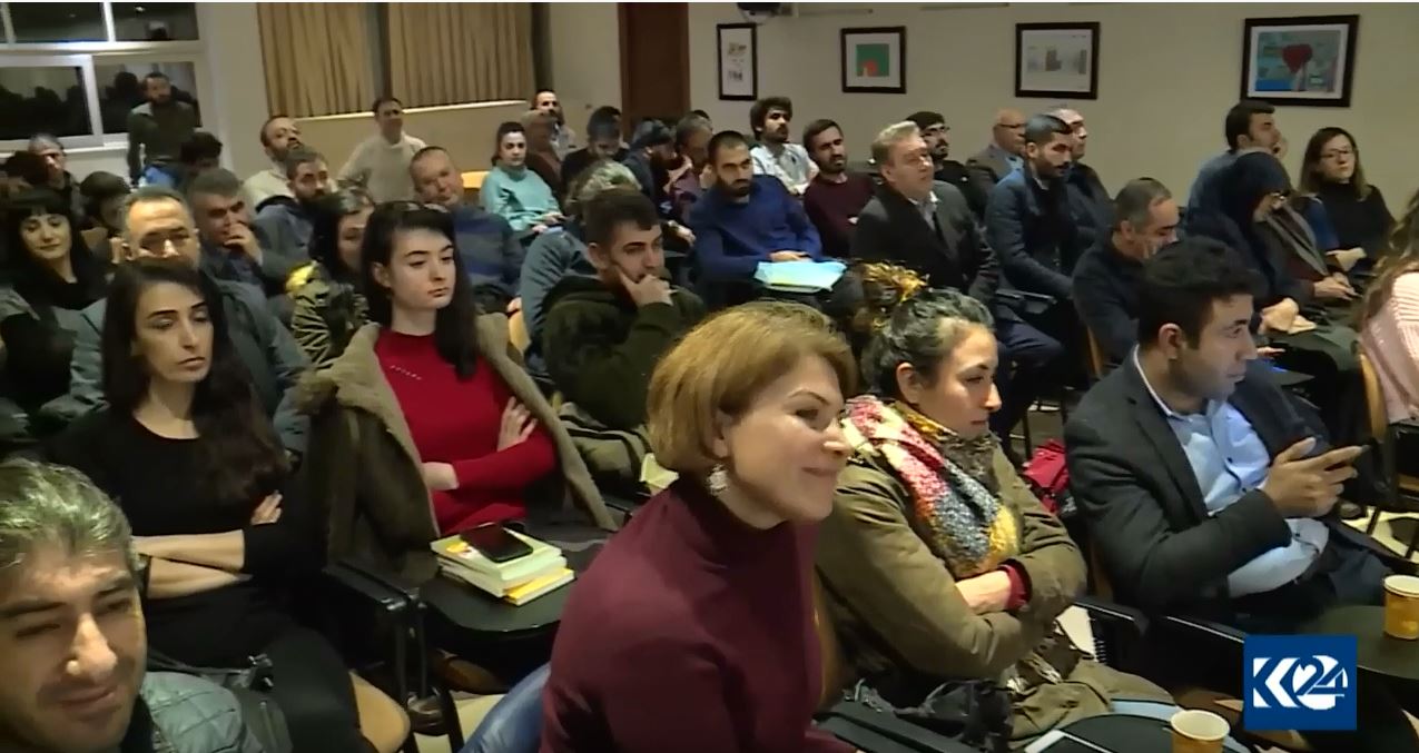 Li Stenbolê panêlek li ser zimanê Kurdî hat lidarxistin