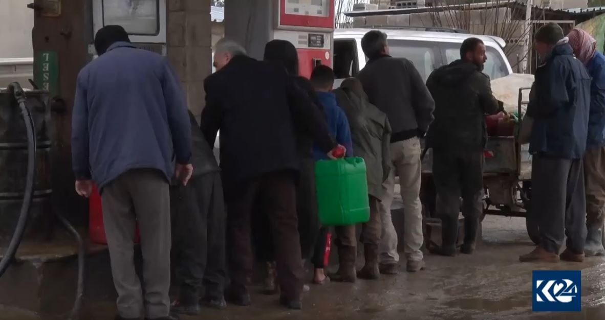 Xelkê Qamişlo gazinan ji nebûna mazot û xazê dikin