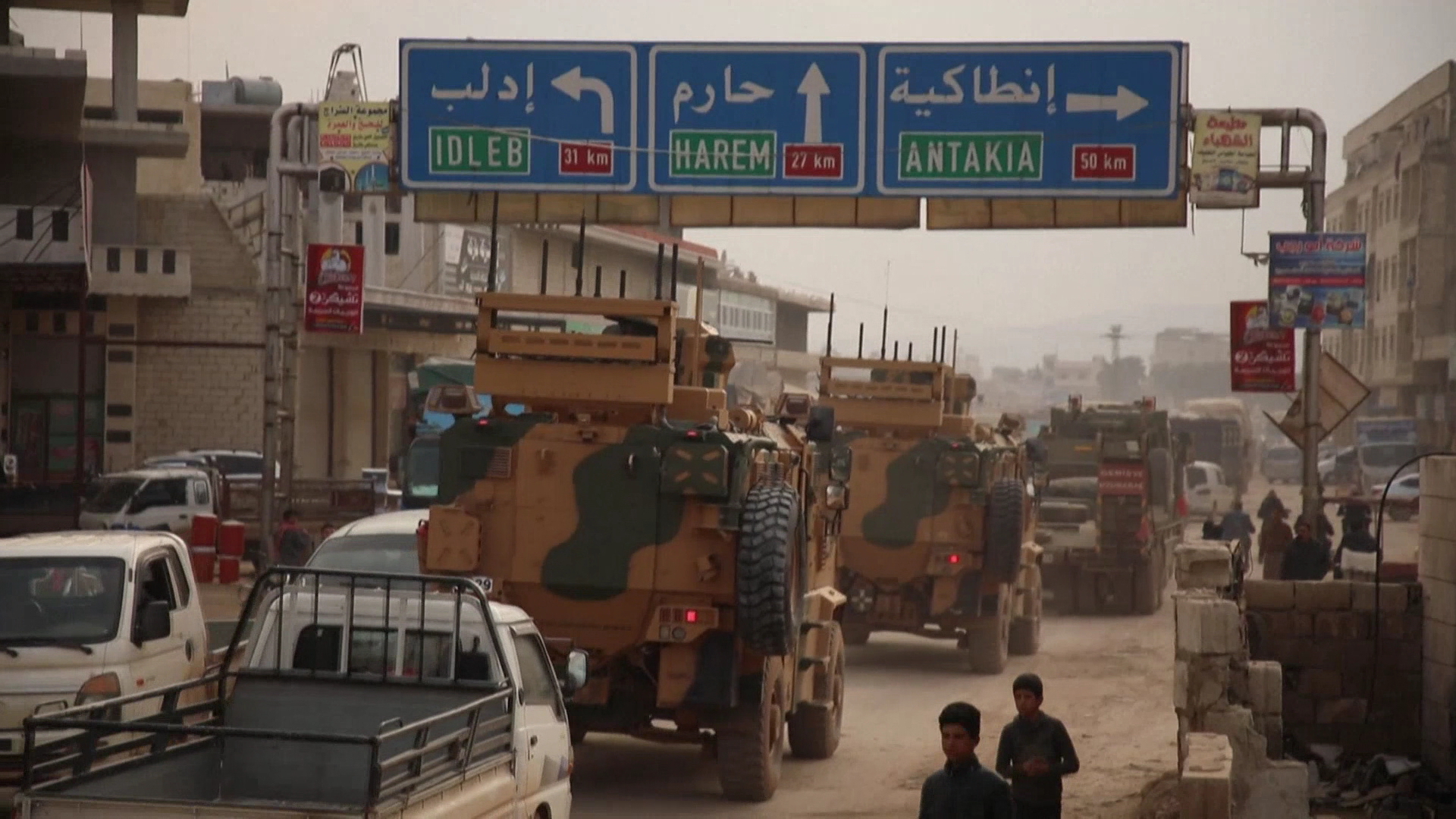 Tirkiyê zêdetir ji 150 barhelgirên din ji alîkaryên serbazî derbazî Sûriyê kir