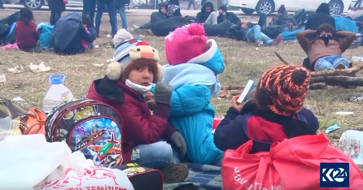 Bi hezaran koçber vegeriyan Stenbolê