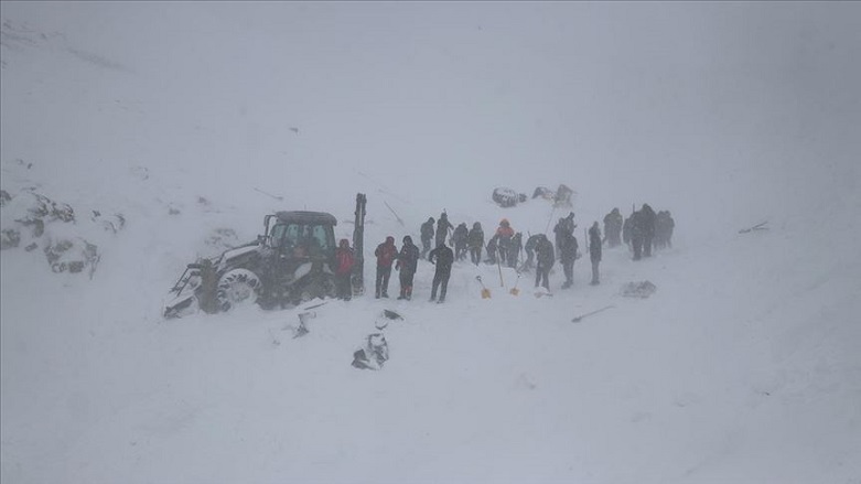 50 kes li Miksê ketin ber aşûtê