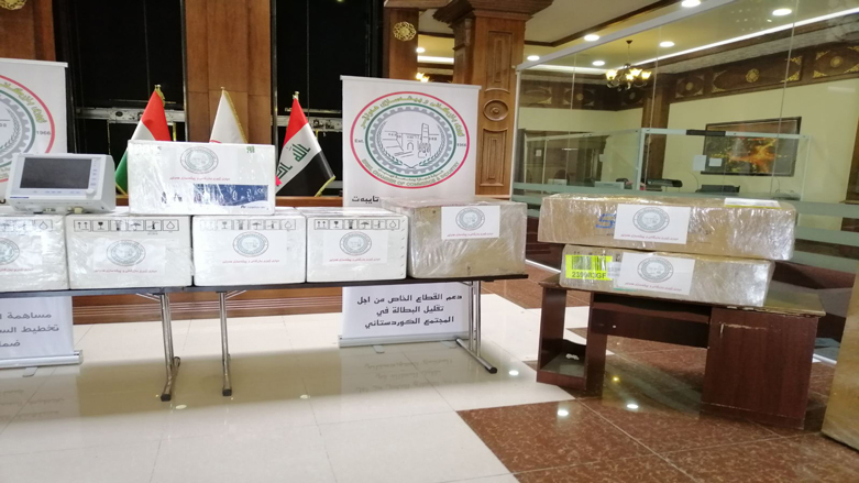 ژووری بازرگانی 7 ئامێری هەناسەی دەستکرد پێشکەش بە تەندروستی هەولێر کرد