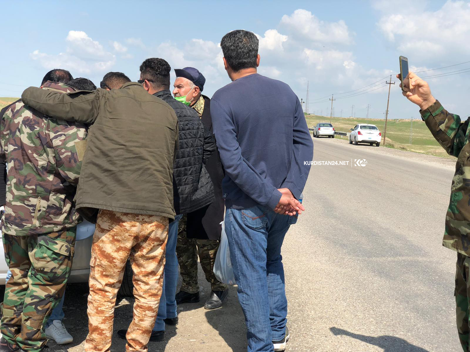 لە بازگەیەكی كەركووك رێگری لە پێشمەرگە دەكرێت