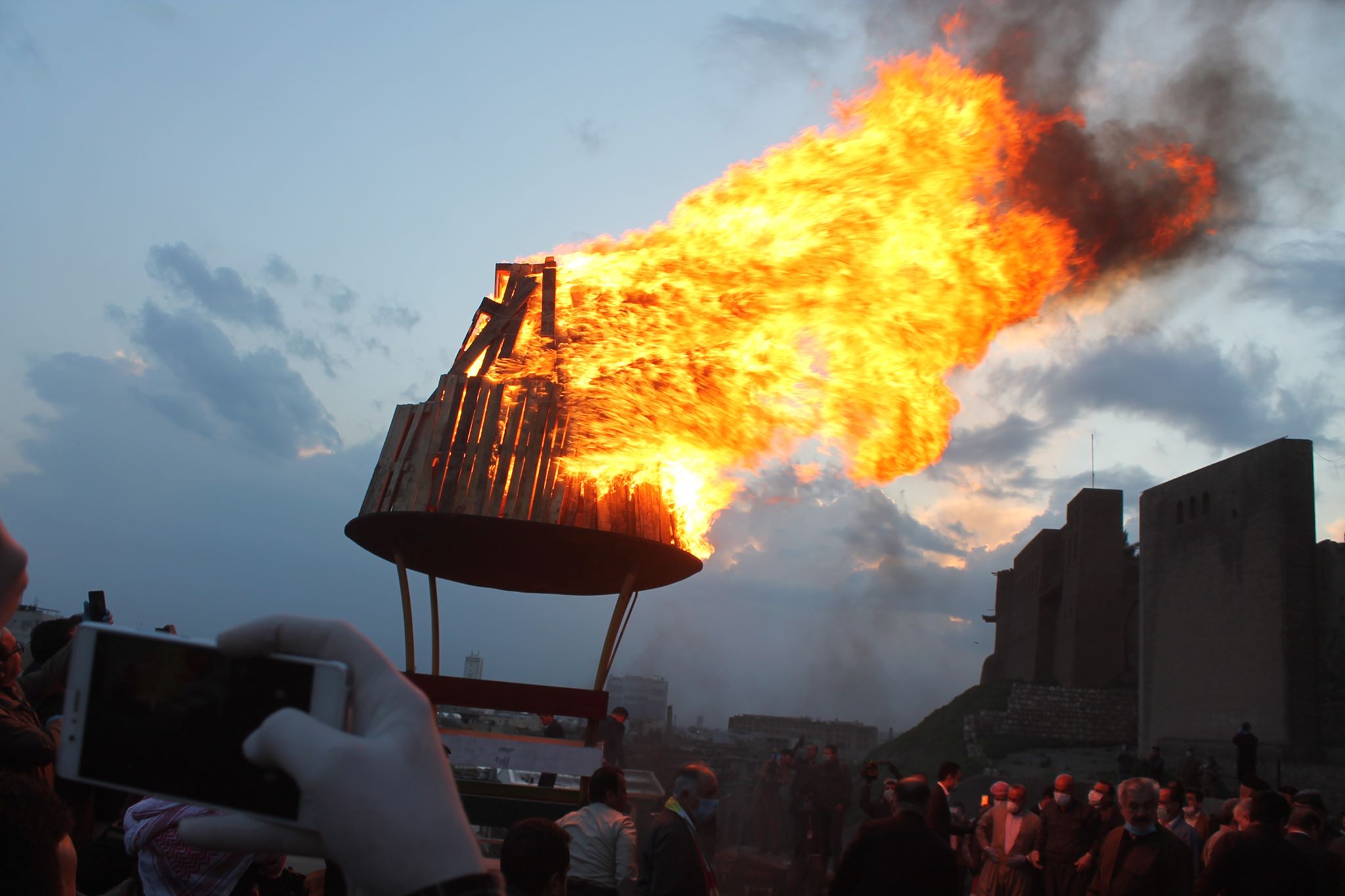 PHOTOS: Erbil marks Newroz with single bonfire and no public crowds