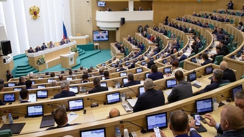 Rûsiya.. Doma veman a Potin di desthelatê de dirêj dike