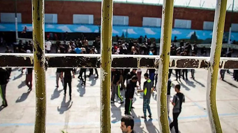 ئێران نزیكەی 10 ھەزار بەندكراو ئازاد دەكات
