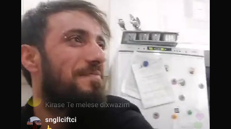 A screenshot of Cengiz Yazg livestreaming a performance to mark Newroz. (Photo: Social Media)