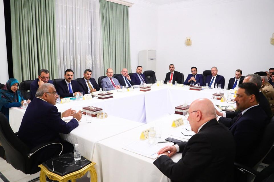 عبد المهدي يشدد على ضرورة تنفيذ قرارات خلية الأزمة في العراق