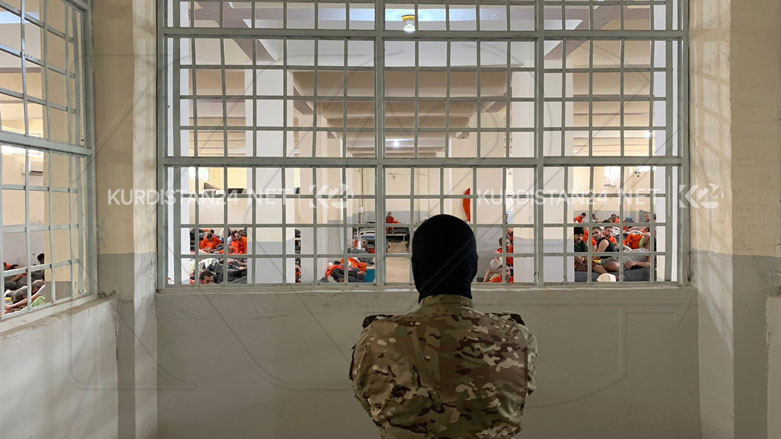 HRW: Divê ji Rêveberiya Xweser rê bide tîm biçin zîndanan
