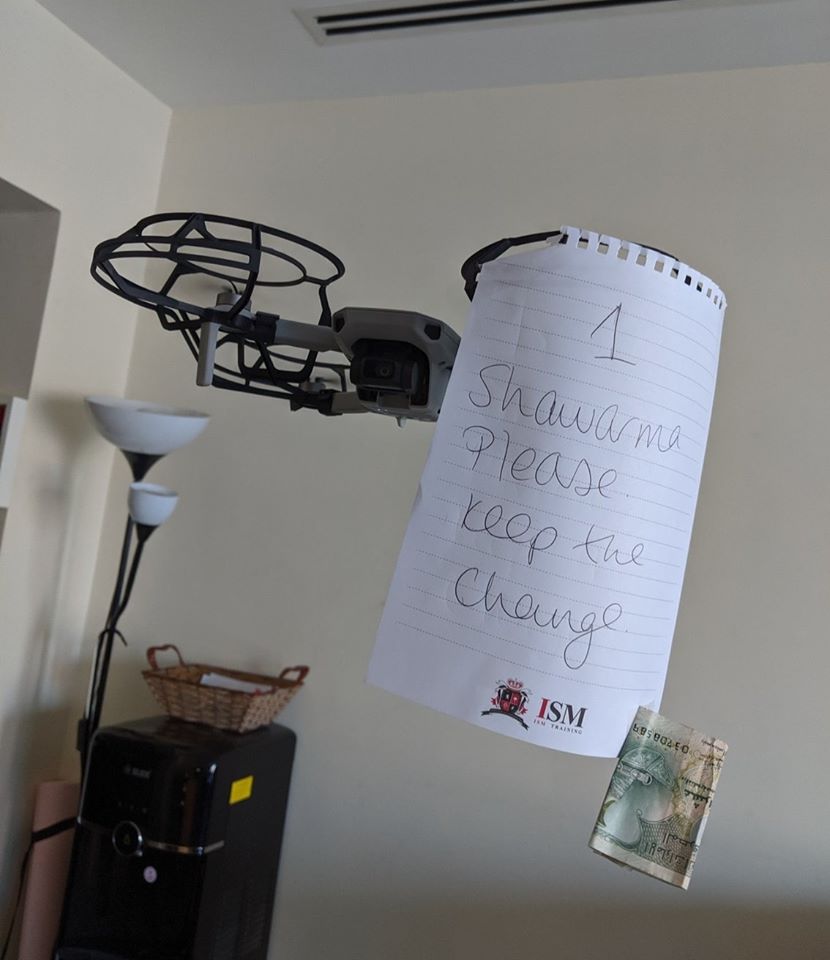 کڕینی لەفە لە رێگای فڕۆکەی بێ فڕۆکەوان