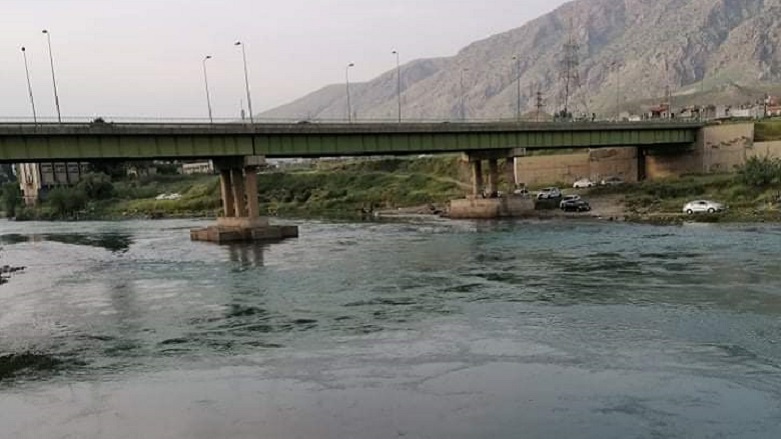 بەهۆی ئۆتۆمبێلێک ئاوی زێی دوکان گیرایەوە