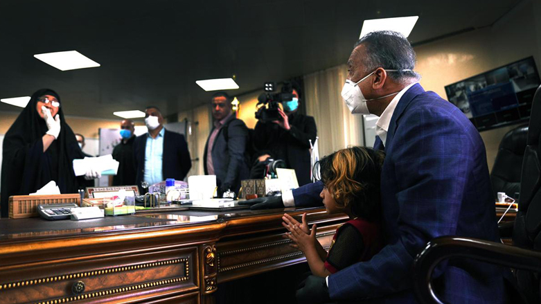 ضيّع "سنوات العمر".. نائب يتحدث عن "ثقب أسود" في العراق