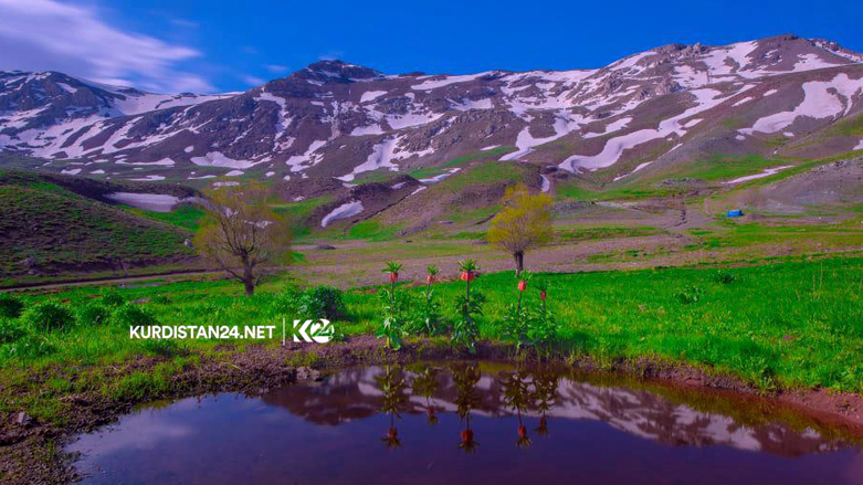 بالصور | بالكايتي تحبس الأنفاس وترسم لوحة بديعة في كوردستان