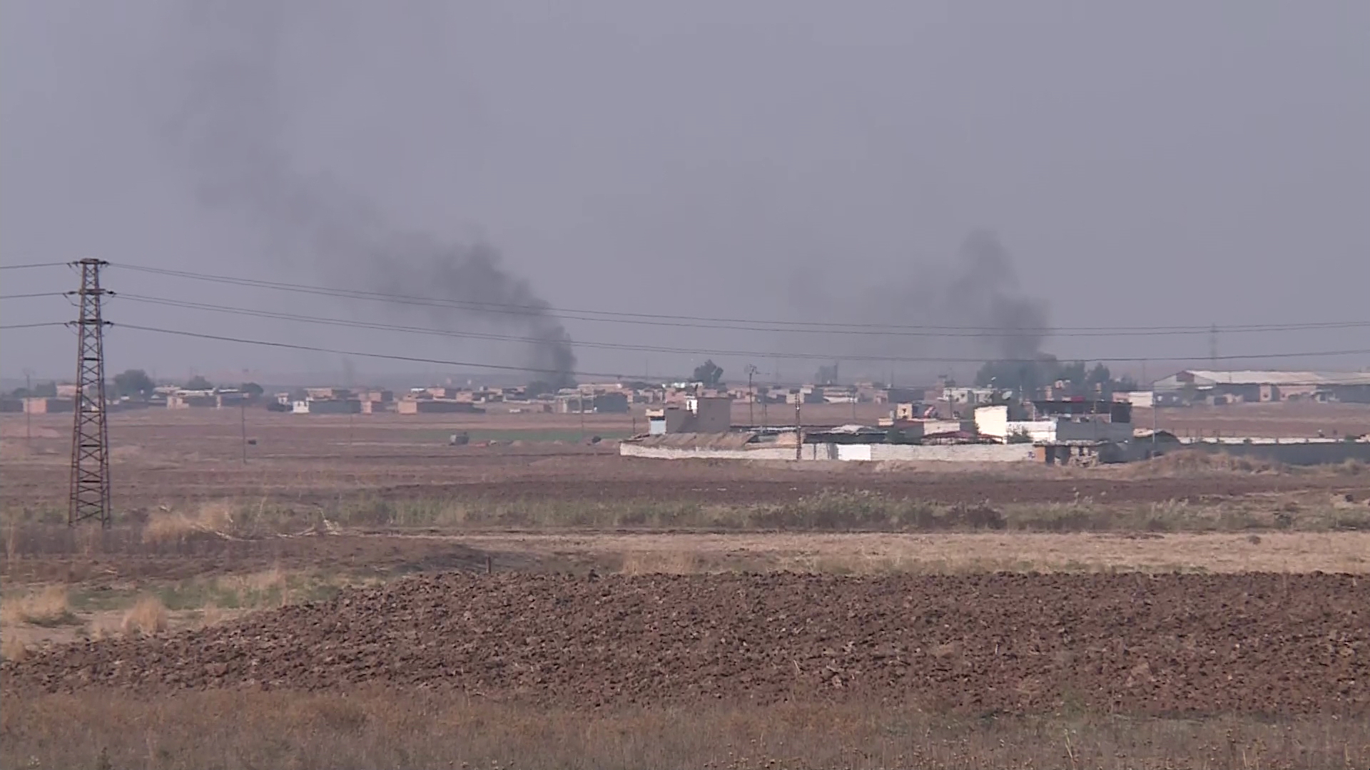 Tirkiyê baregehên rijîma Suriyê û HSD li Girê Sipî  topbaran kir