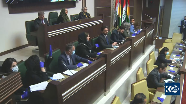 به‌شێك له‌ لایه‌نه‌كان دابه‌شكردنی په‌رله‌مان بۆ دوو ئاراسته‌ ره‌تده‌كه‌نه‌وه