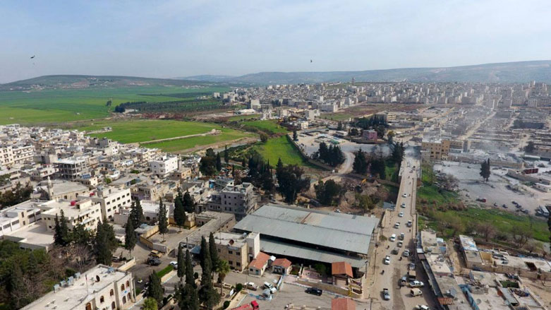 Çekdaran 3 welatî ji gundekî Efrînê revandin