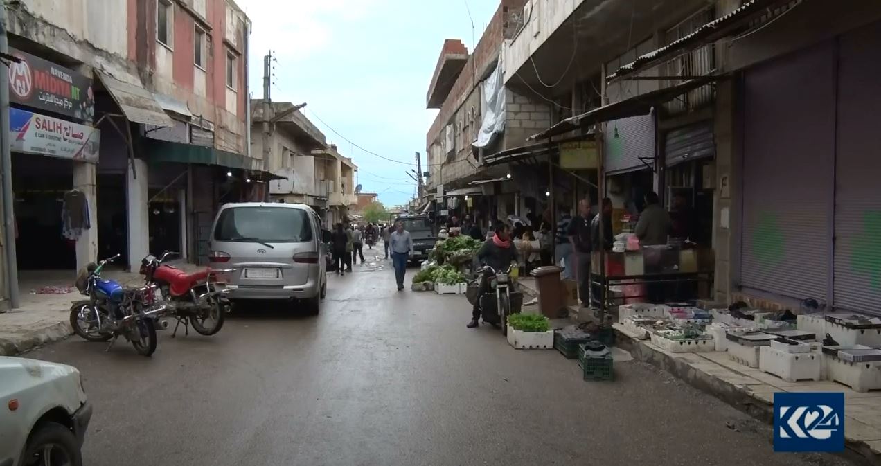 Welatîyên dêrikê gazindan ji giranbûna kelûpelan dikin