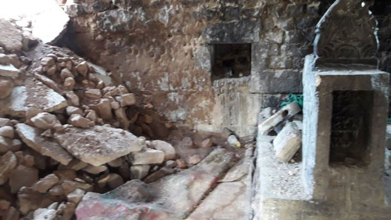 Efrîn.. Çekdaran mezargeheke Kurdên Êzidî wêran kiriye  
