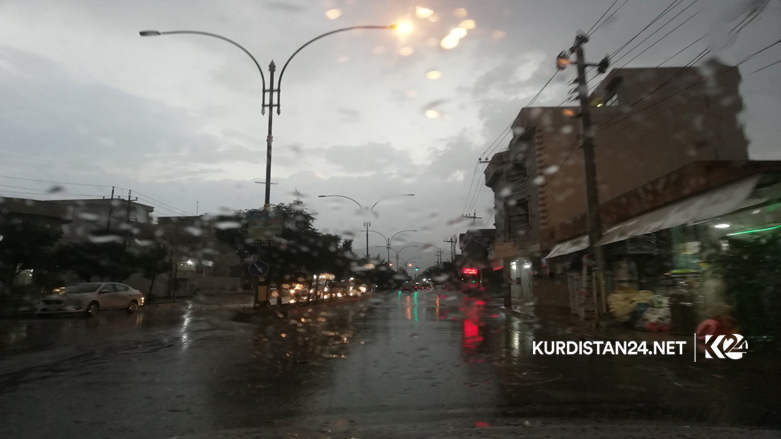 یه‌كه‌م رۆژی هاوین به‌ باران ده‌ستیپێكرد و زۆرترین بری بارانیش له‌م ناوچه‌یه‌ باریوه‌