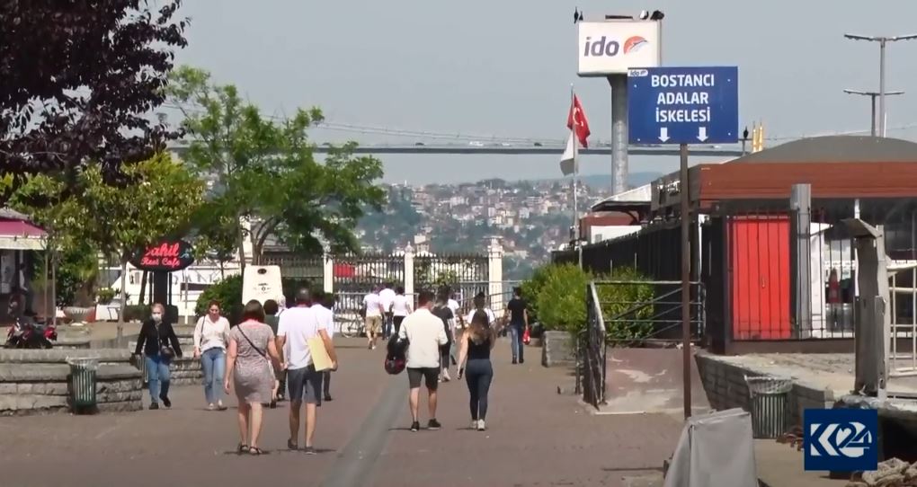 Li  Tirkiyê qedexeya derketina derve hat rakirin