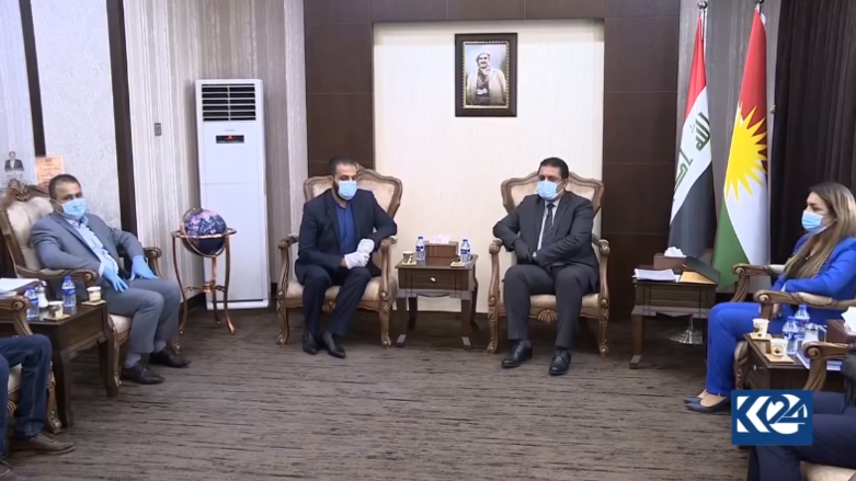 وەزیری پەروەردە لەگەڵ  مامۆستا محەمەد، براکانی و پارێزەرەکانی کۆبووەوە 