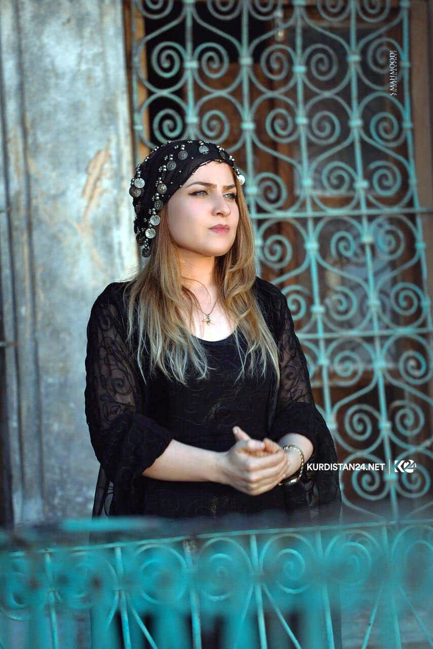 رووبار رەشید بە زاراوەی ماچۆ گۆرانی دەڵێت