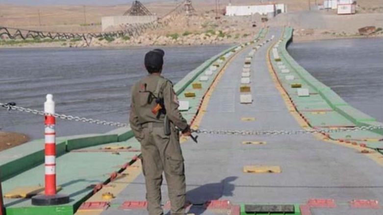 Rêveberiya Xweser hemû deriyên sînorî digire 