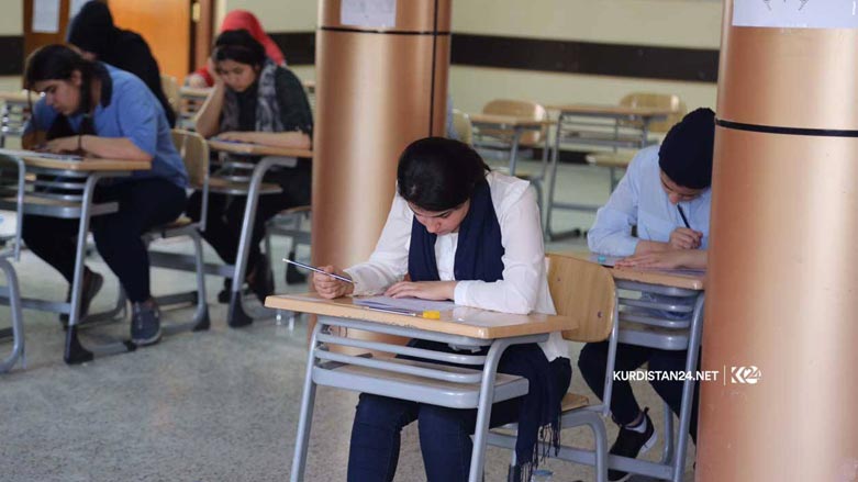 تاقیكردنەوەكانی پۆلی 12 دەست پێدەكات