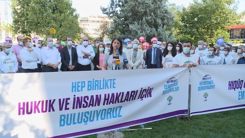 HDPê bi partiyên siyasî re çalakiya “bi hev re ji şer û feqîriyê re na!” lidar xist