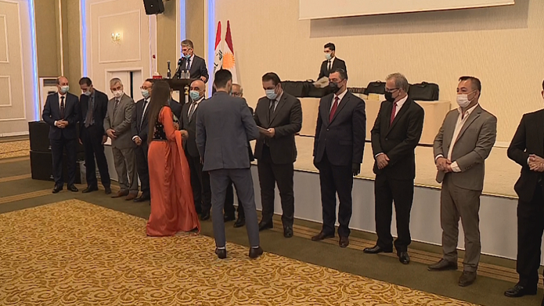 اهداء جایزه ویژه رئیس اقلیم و نخست وزیر اقلیم کُردستان به دانش آموزان برتر