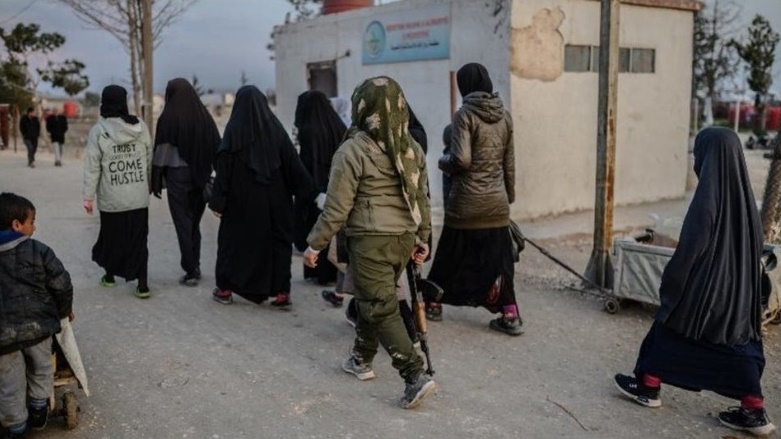 Asayişê hewla revîna 5 jinên DAIŞê ji kampa Holê pûç kir