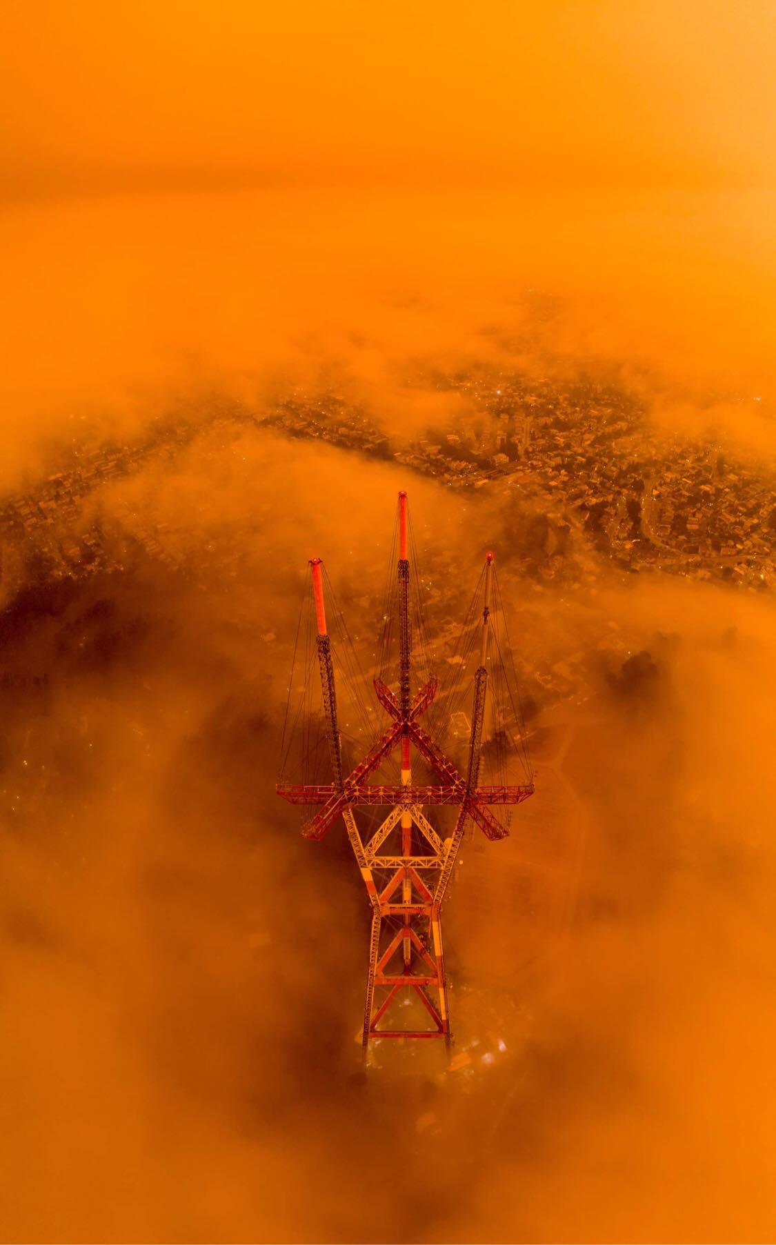  ئاسمانی كالیفۆرنیا پرته‌قاڵی دەبێت‌