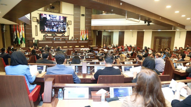 پەرلەمان خوێندنەوە بۆ چەند پێشنیازە یاسایەك دەكات