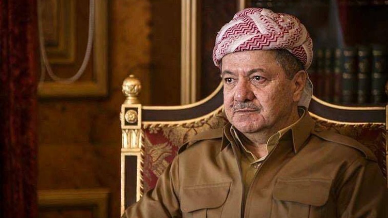 Serok Barzanî serxweşiyê li PDK-S û malbata Mihemed Emîn Ebas dike 