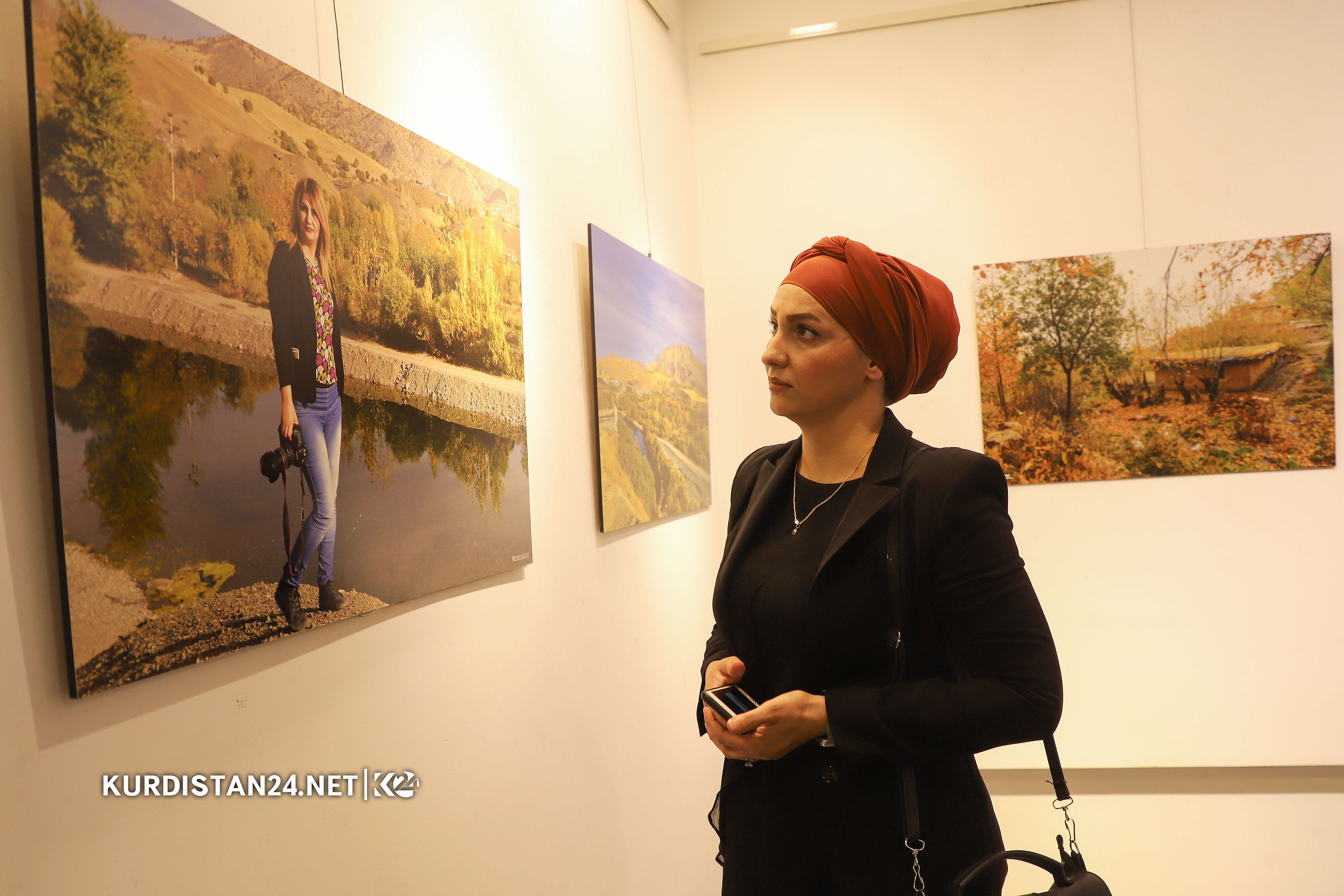 پێشانگایەكی فۆتۆگرافی تایبەت بە وەرزی پاییز و رۆژی ئاشتی كرایەوە