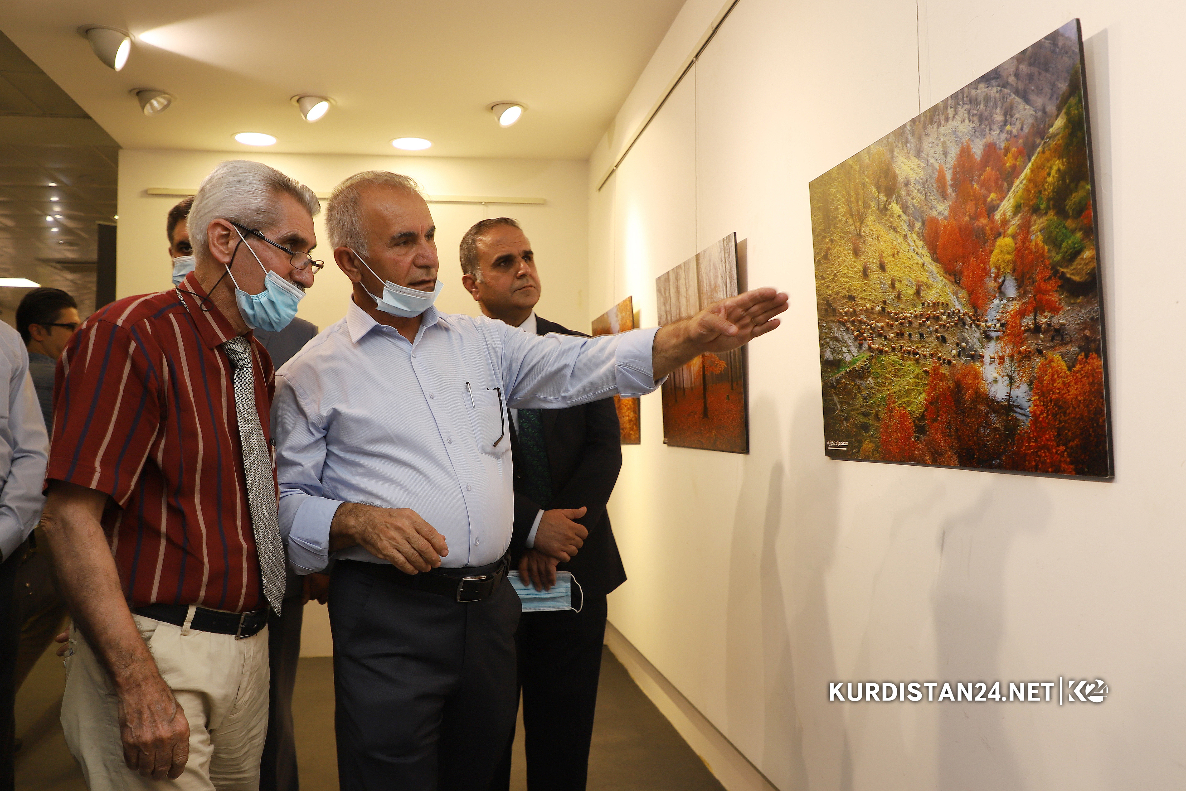 پێشانگایەكی فۆتۆگرافی تایبەت بە وەرزی پاییز و رۆژی ئاشتی كرایەوە