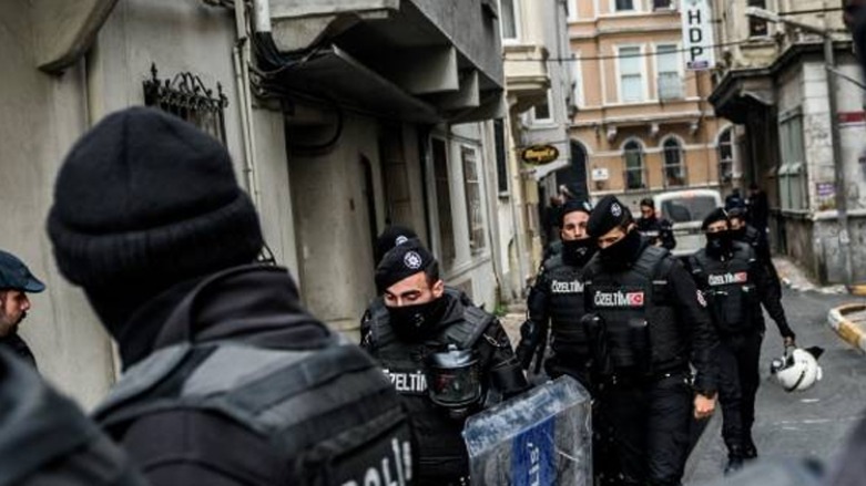 Li Stenbolê 13 bergûmanên DAIŞê hatin binçavkirin