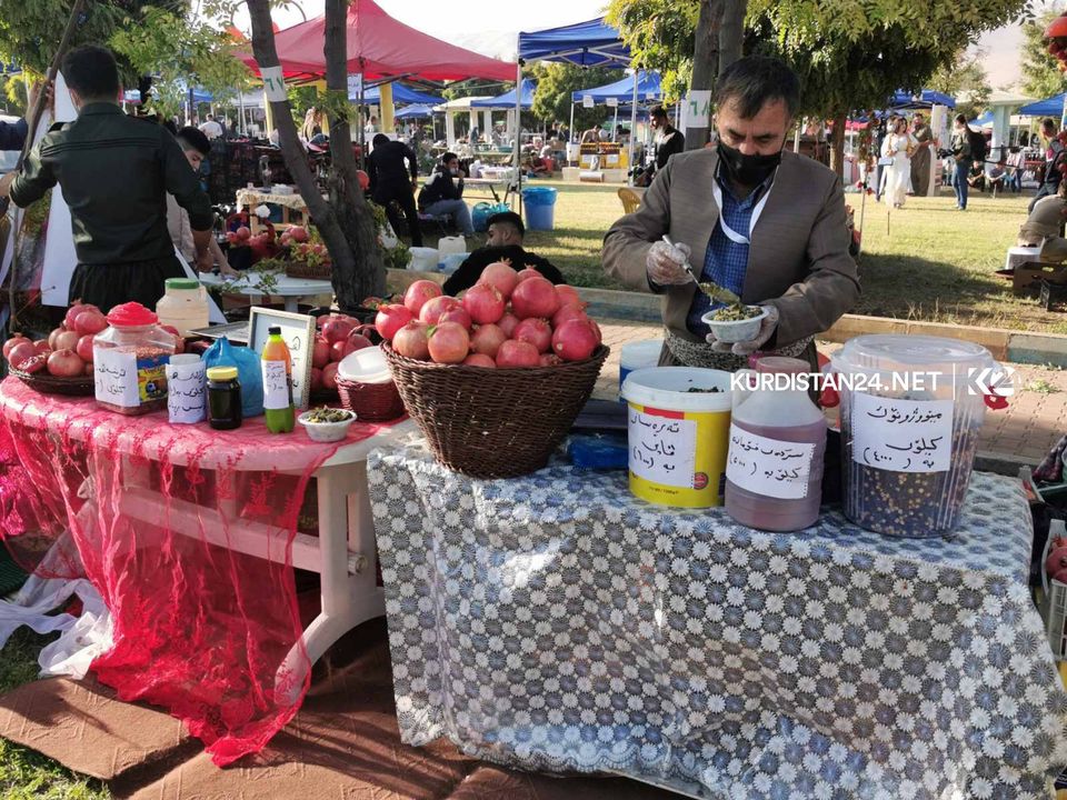 بِگَرد طالبانی: انار هَلَبجه به کشور فرانسه صادر خواهد شد