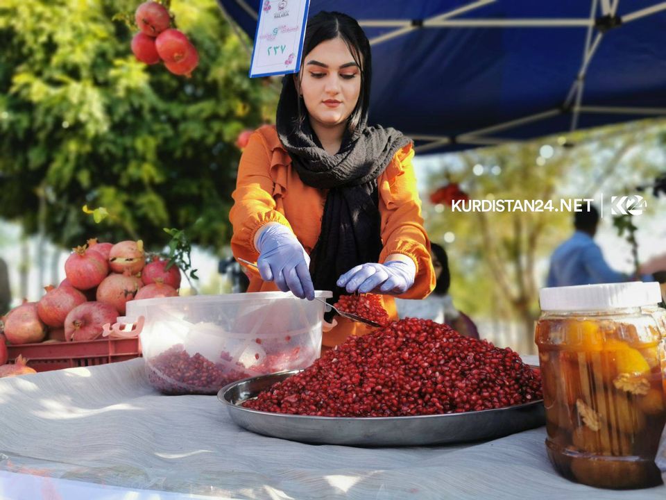بِگَرد طالبانی: انار هَلَبجه به کشور فرانسه صادر خواهد شد