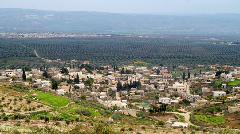Efrîn.. Çekdaran 12 kes ji gundekî revandin 