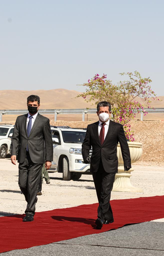 مەسرور بارزانی: خزمه‌تكردن تەنھا دابه‌شكردنی مووچه‌ نییه‌