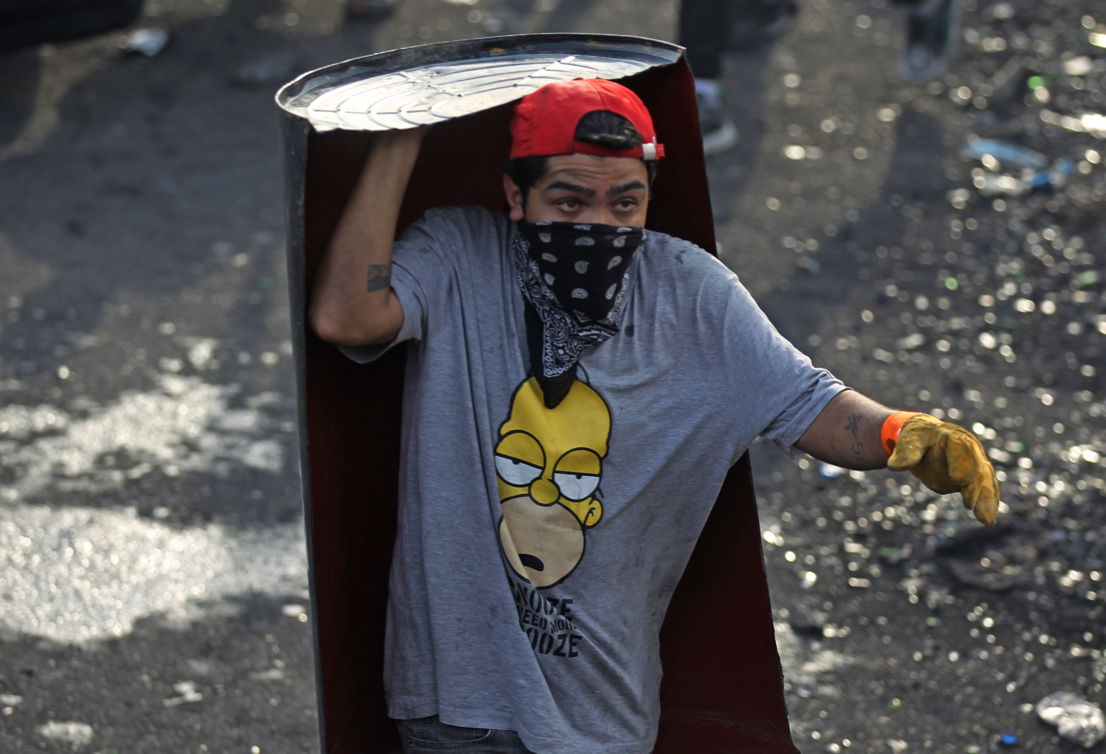 بەوێنە... 50 کەس لە خۆپیشاندانەکەی بەغدا بریندار بوون 