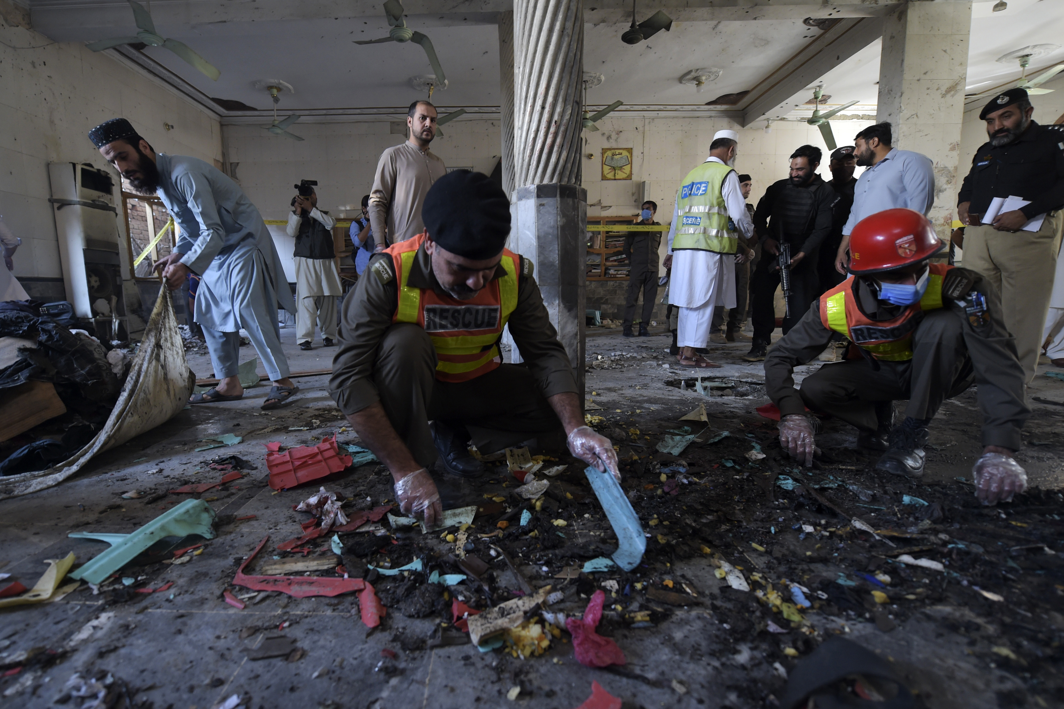 بەوێنە... جانتایەکی بۆمبڕێژکراو لەنێو پۆلێکی فێرکردنی قورئان لە پاکستان تەقییەوە 