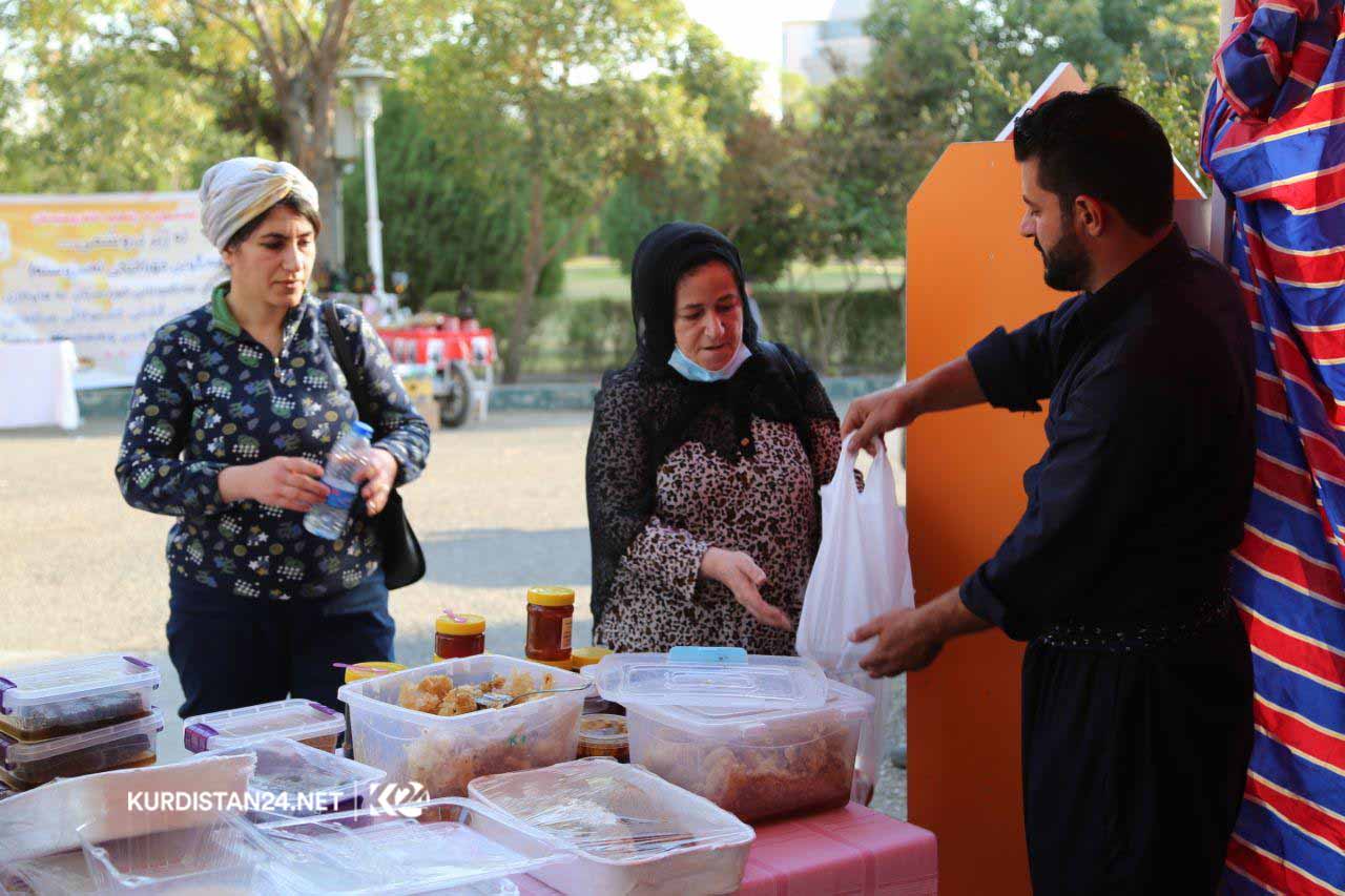 بە وێنە... پێنجەمین فێستیڤاڵی ھەنگوین لە سلێمانی بەڕێوەدەچێت