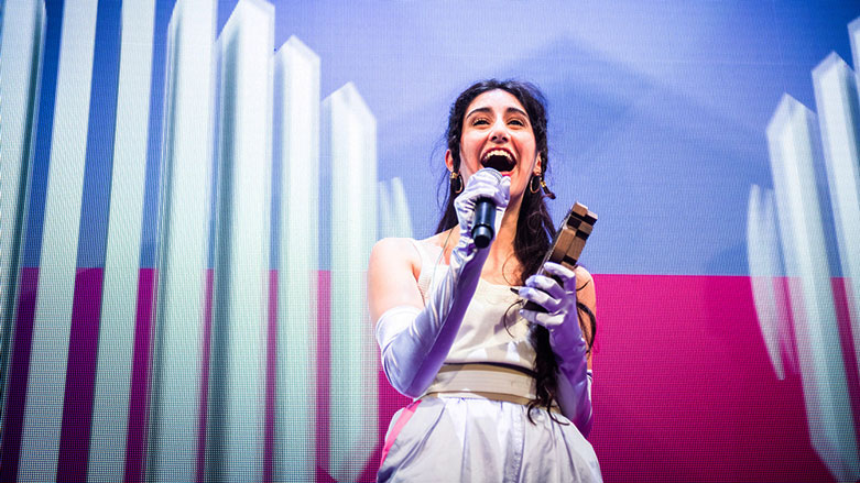 Dutch-Kurdish singer to marry boyfriend