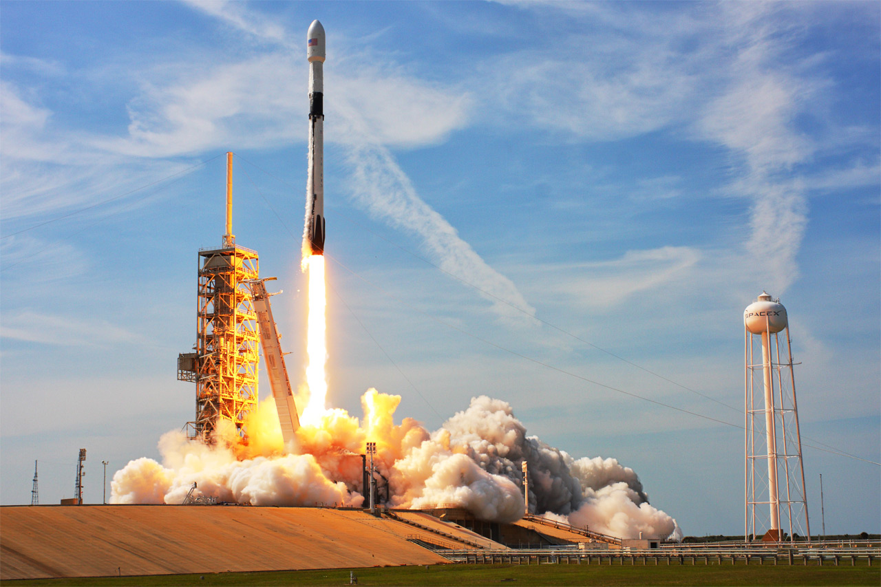 SpaceX şandina 60 satelaytan betal dike