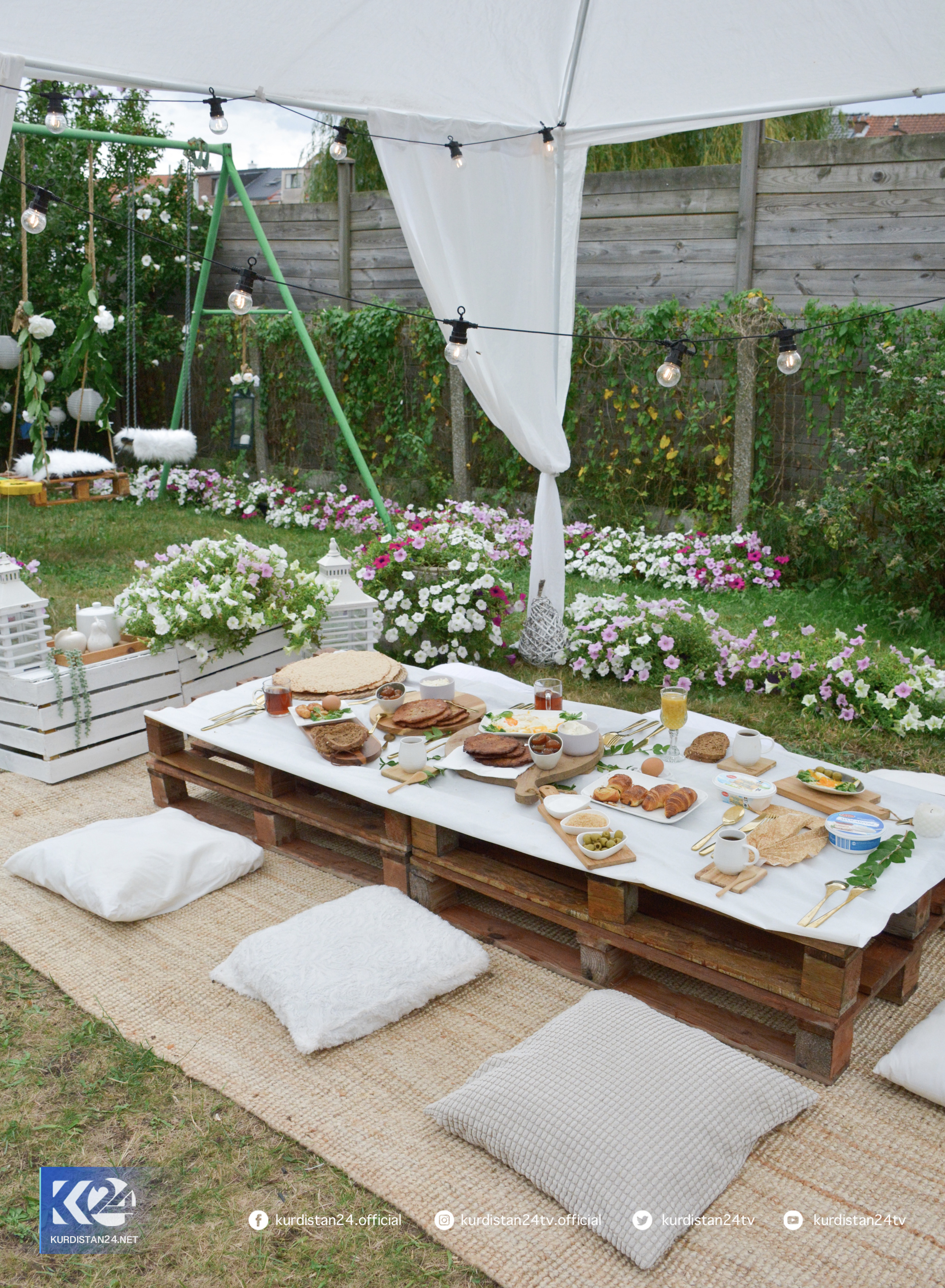 خانمێكی ده&zwnj;ستڕه&zwnj;نگین له&zwnj; كه&zwnj;لوپه&zwnj;لی فڕێدراو كاری ده&zwnj;ستی ناوازه&zwnj; دروست ده&zwnj;كات