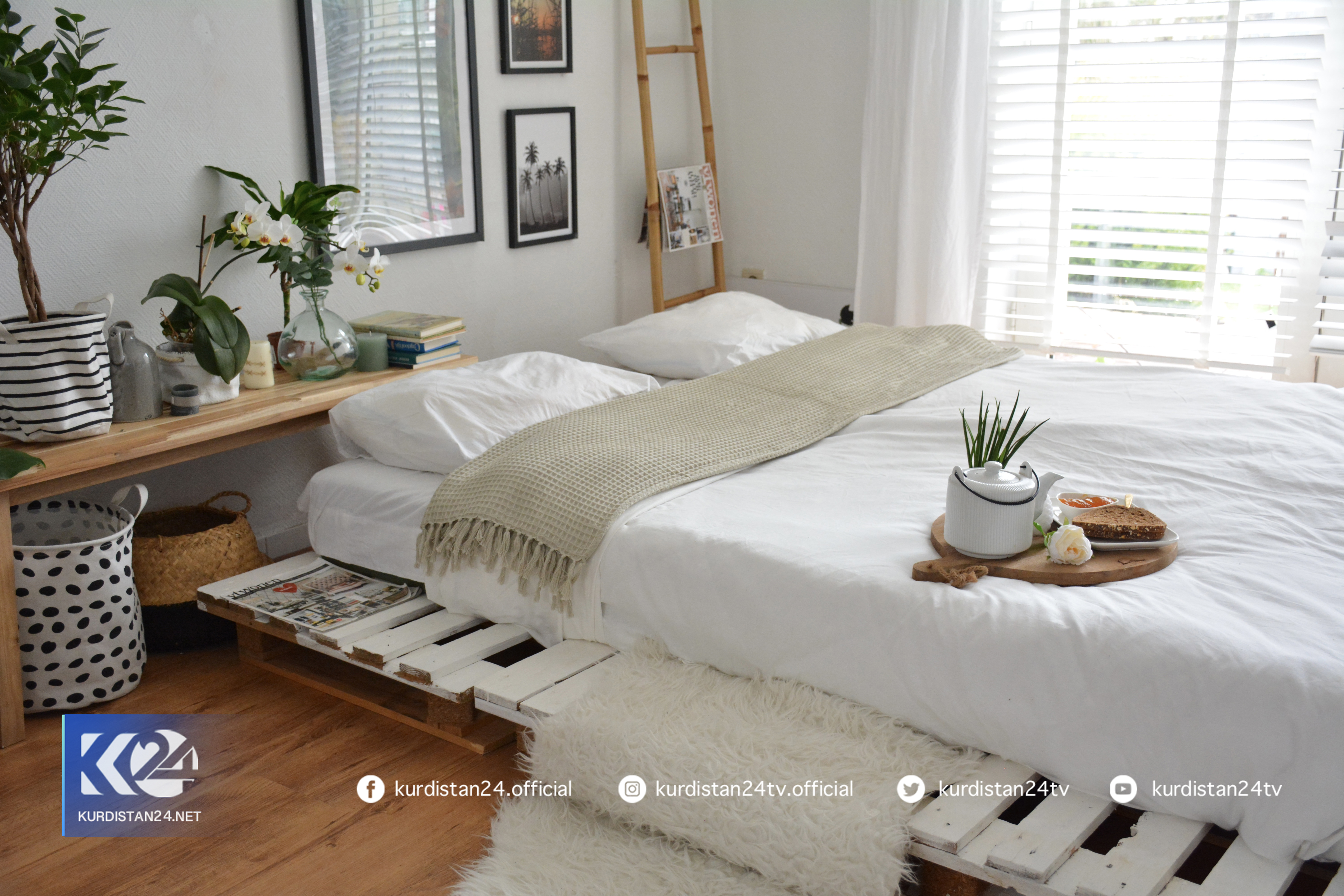 خانمێكی ده&zwnj;ستڕه&zwnj;نگین له&zwnj; كه&zwnj;لوپه&zwnj;لی فڕێدراو كاری ده&zwnj;ستی ناوازه&zwnj; دروست ده&zwnj;كات