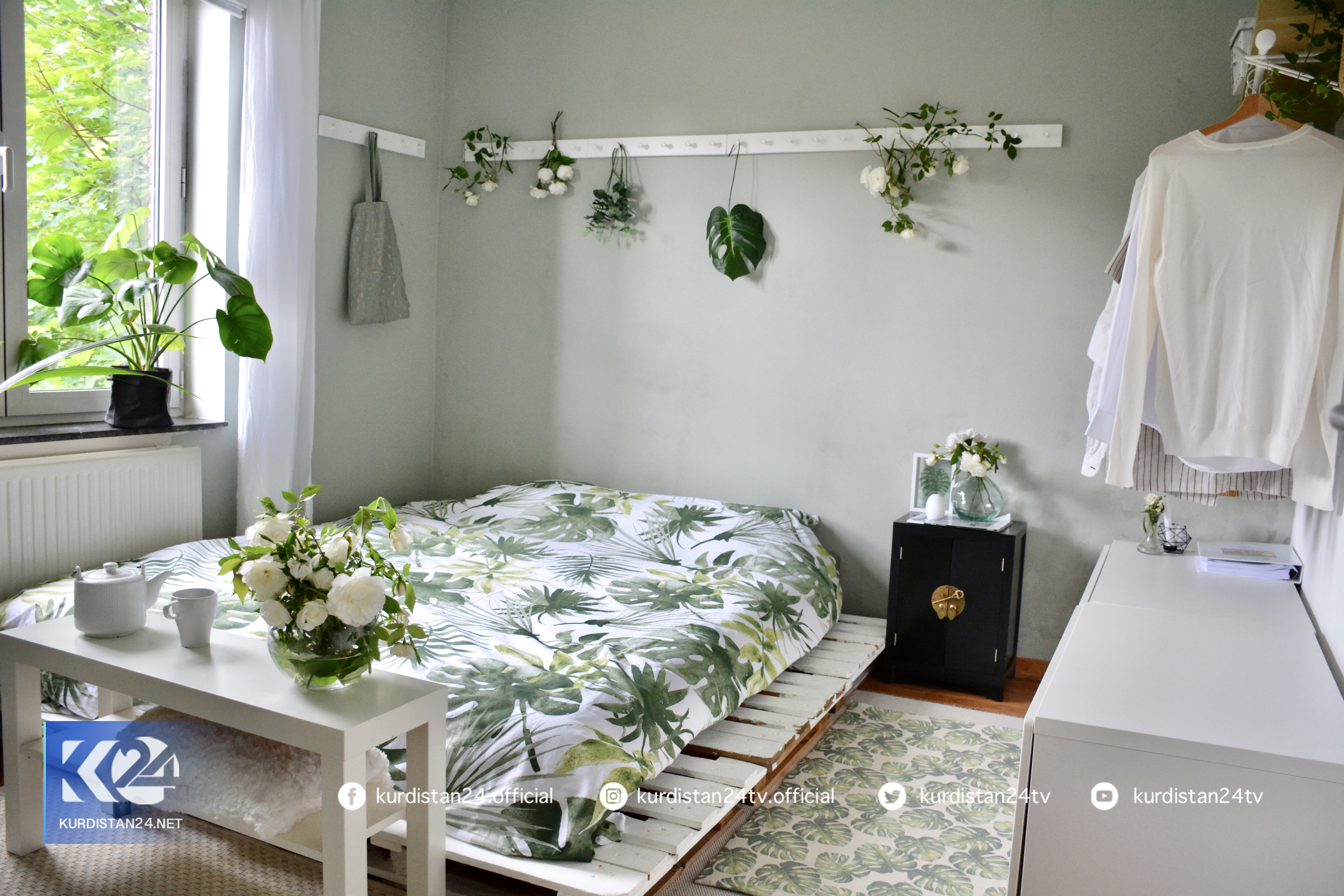 خانمێكی ده&zwnj;ستڕه&zwnj;نگین له&zwnj; كه&zwnj;لوپه&zwnj;لی فڕێدراو كاری ده&zwnj;ستی ناوازه&zwnj; دروست ده&zwnj;كات