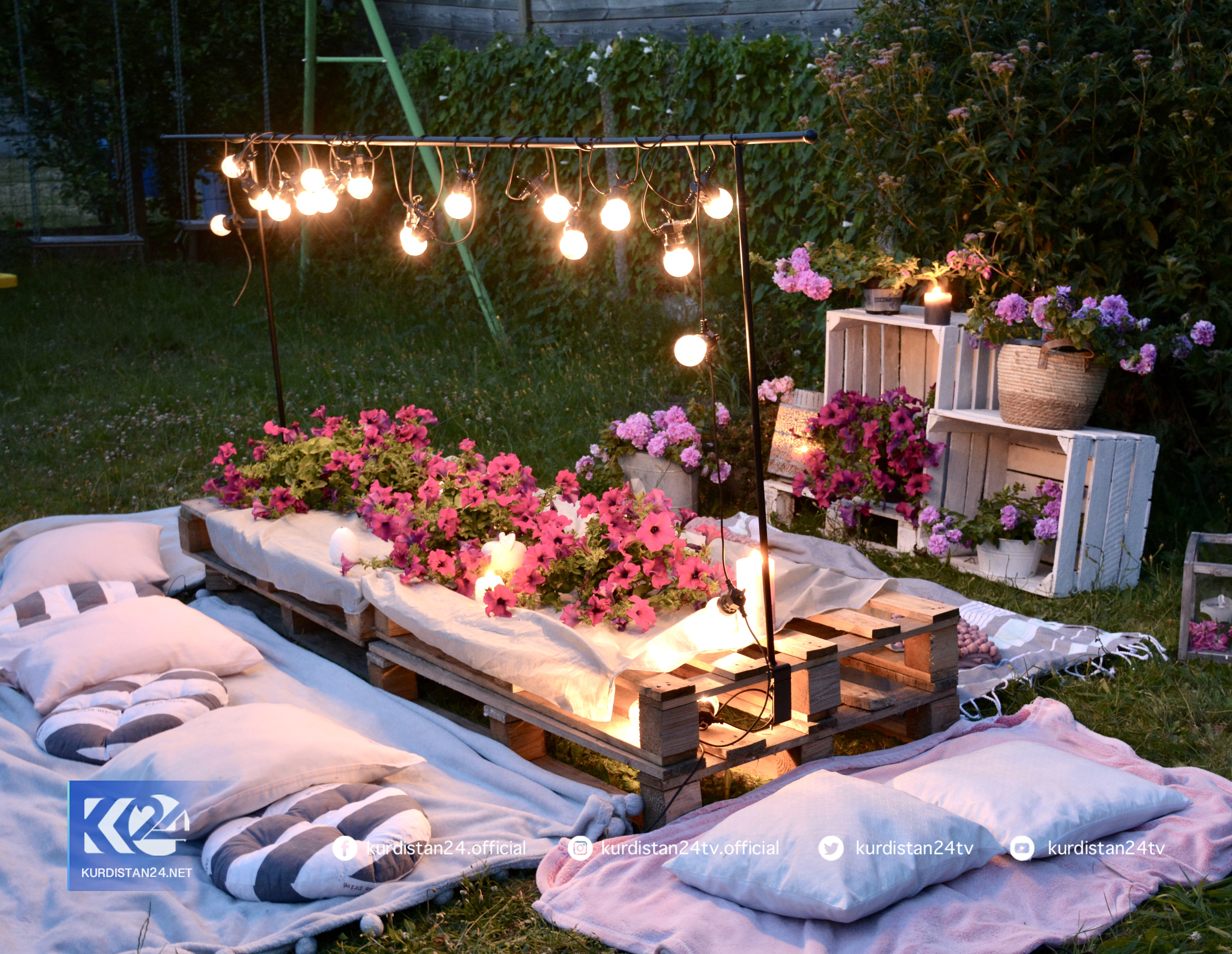 خانمێكی ده&zwnj;ستڕه&zwnj;نگین له&zwnj; كه&zwnj;لوپه&zwnj;لی فڕێدراو كاری ده&zwnj;ستی ناوازه&zwnj; دروست ده&zwnj;كات